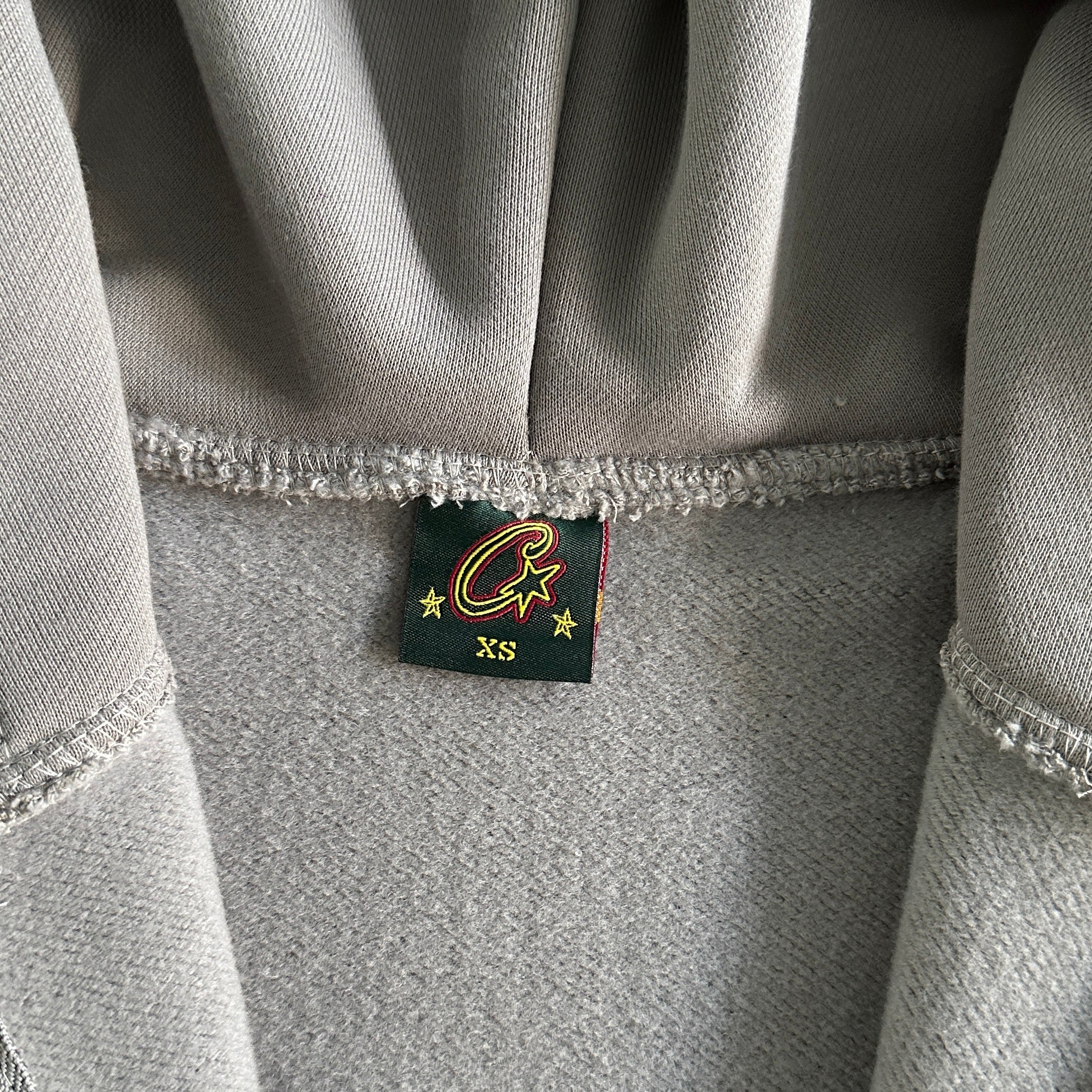 ISLAND PUFF PRINT ZIP HOODIE (GREY)