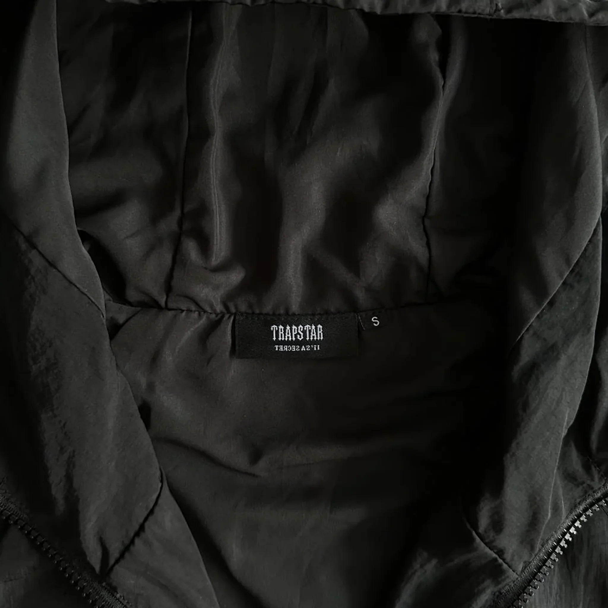 IRONGATE T CREST TRACKSUIT