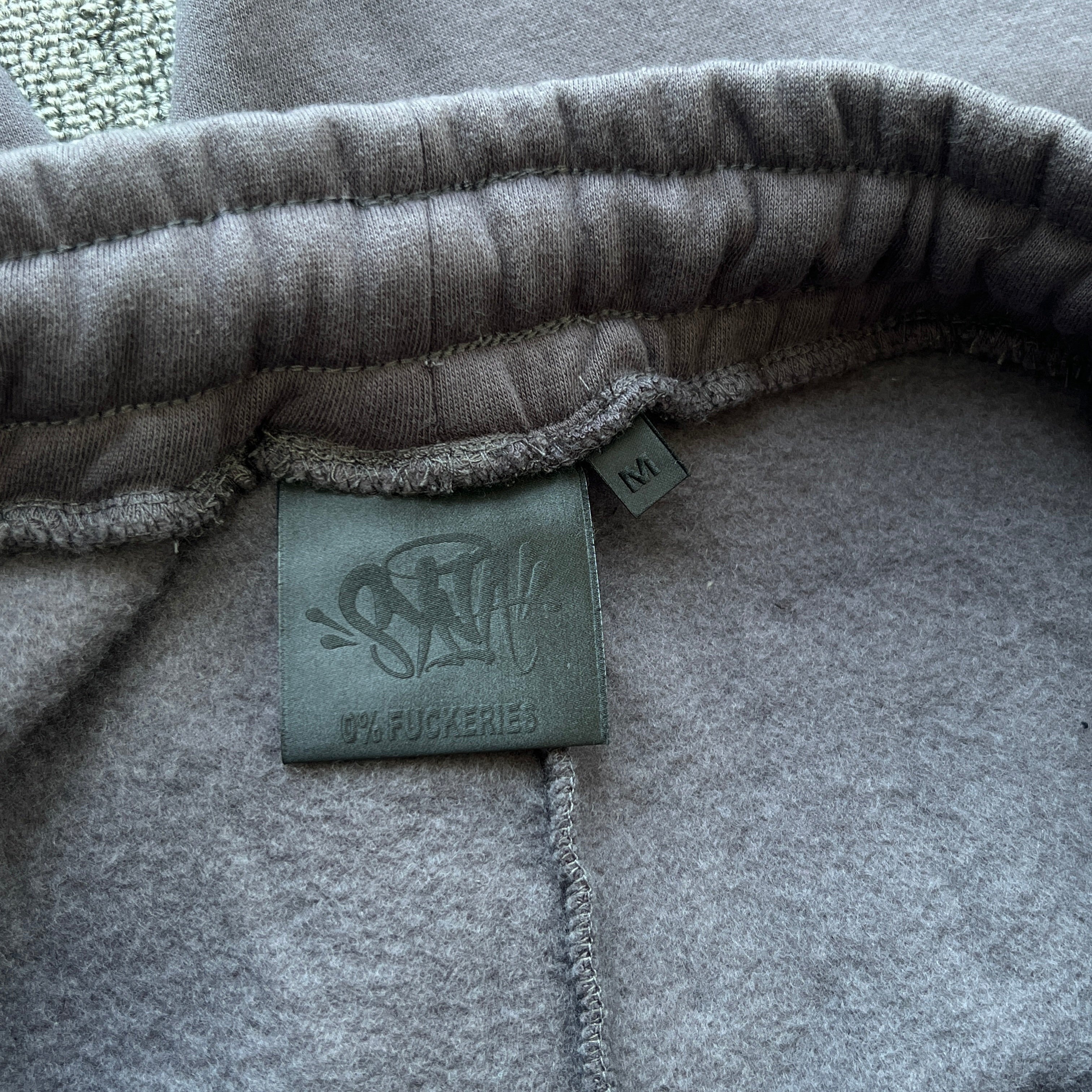 WORLD OG SYNA TRACKSUIT-(DARK GREY)