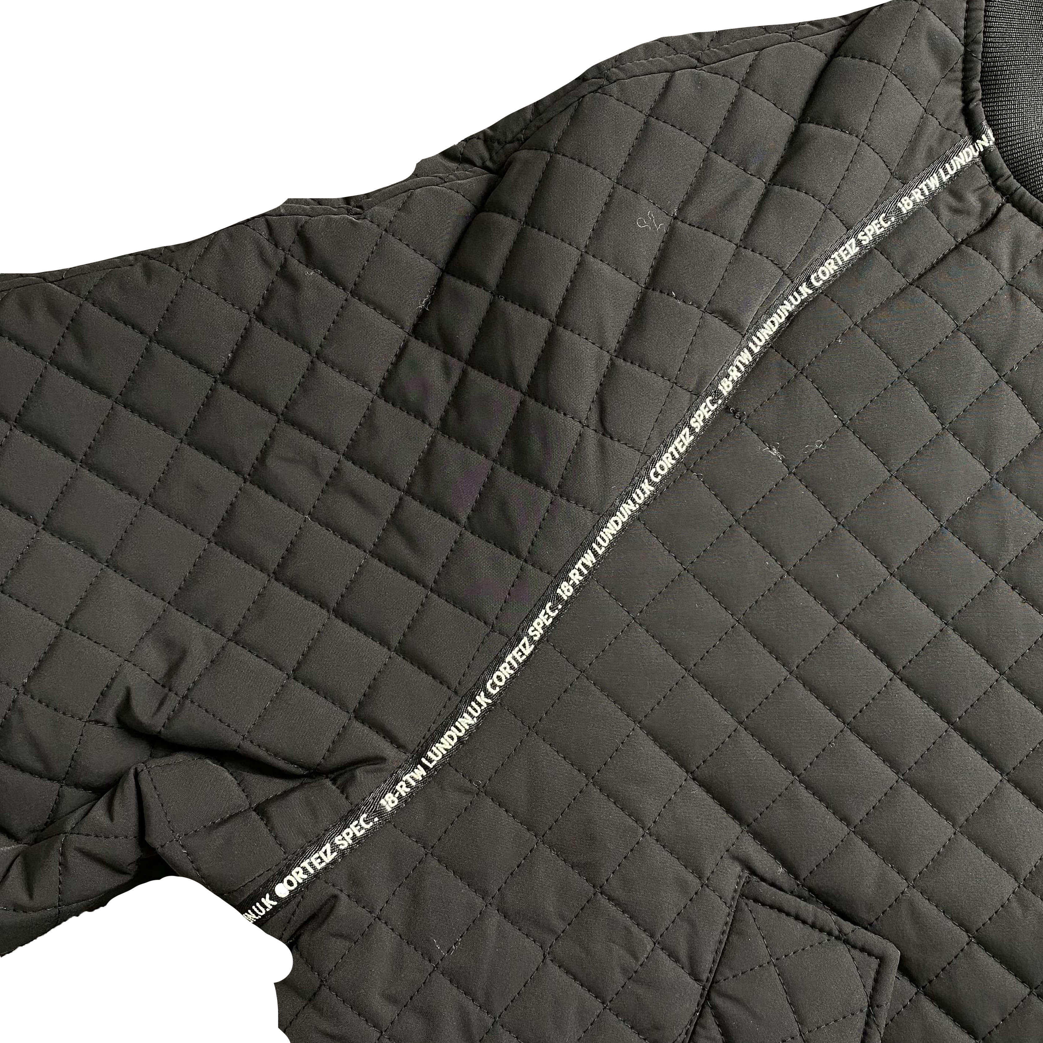 CORTEIZ QUILTED EXCHANGE BOMBER (BLACK)