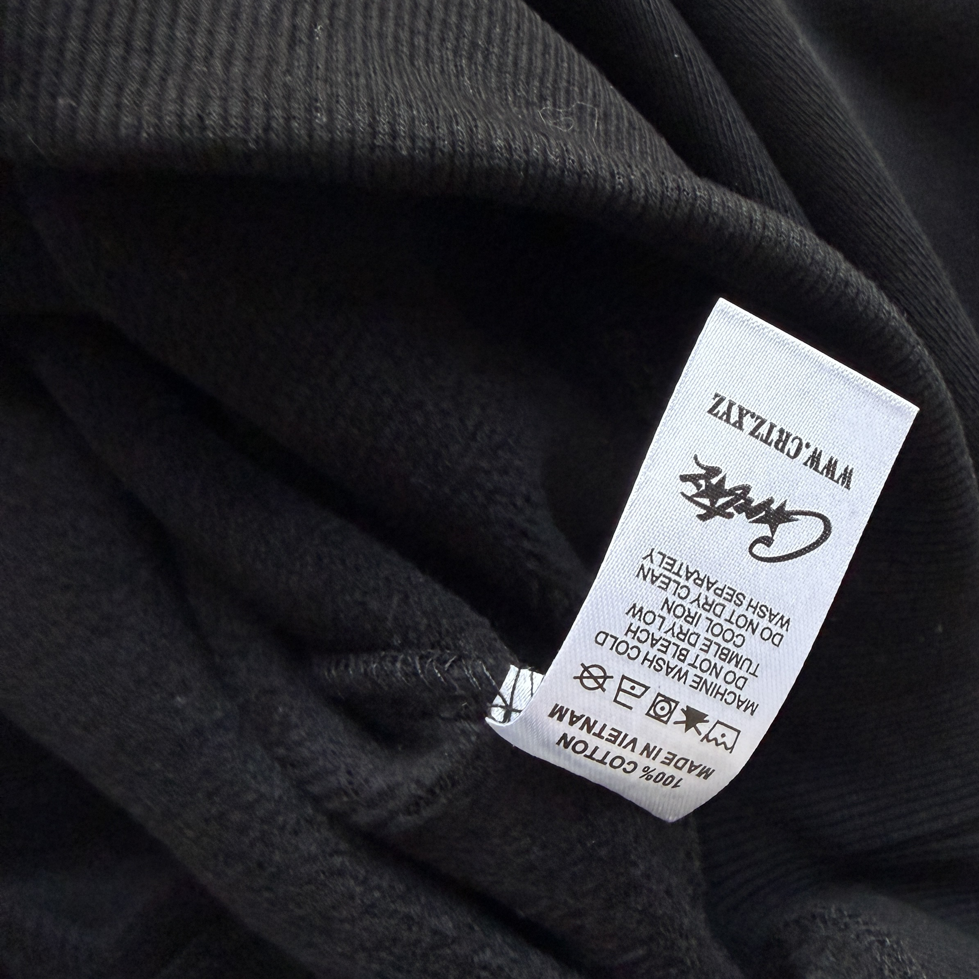 MINI ISLAND CREWNECK (BLACK)