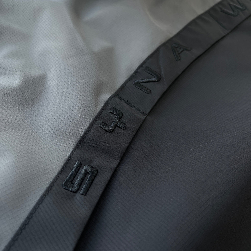 VORTEX WOVEN JACKET (BLACKOUT)