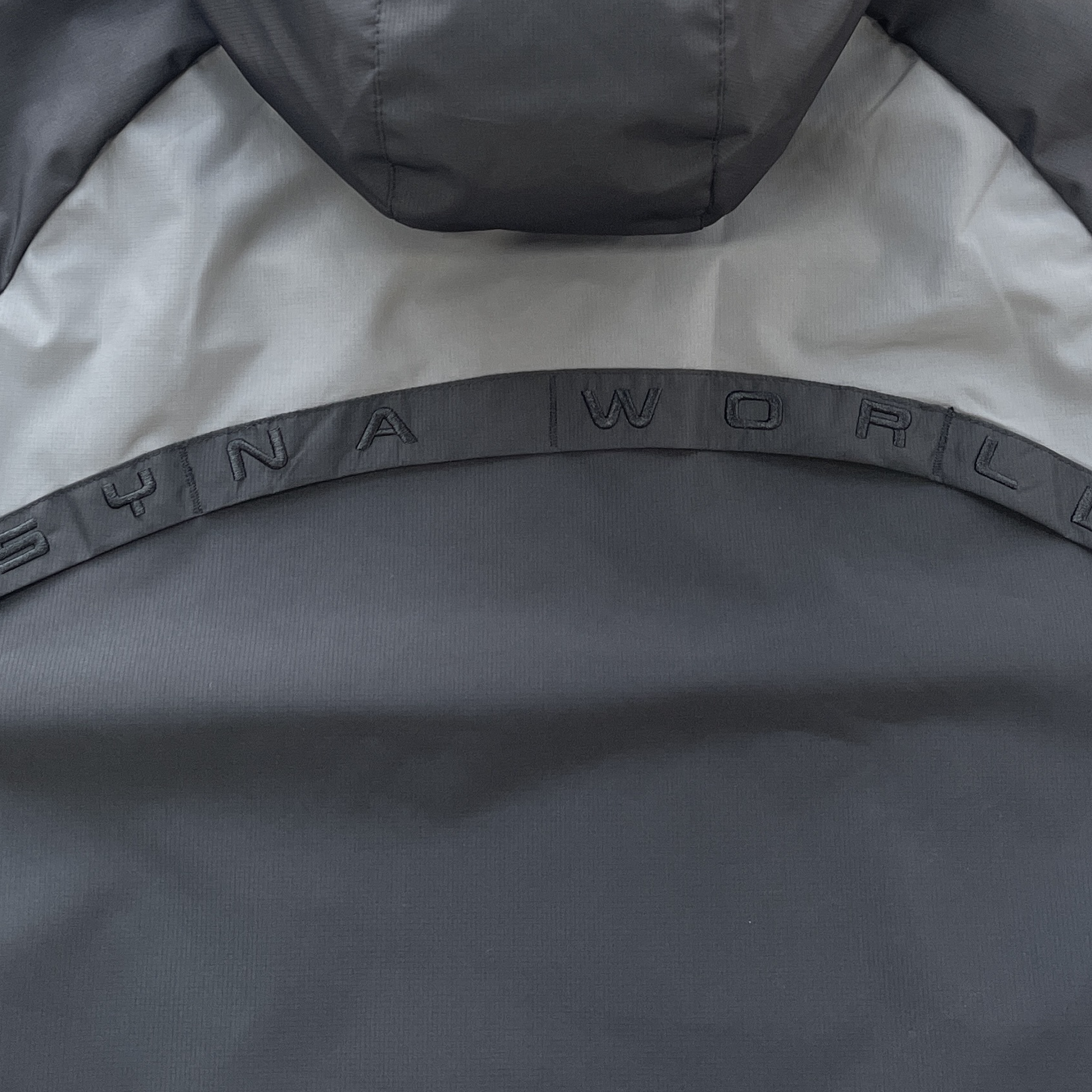 VORTEX WOVEN JACKET (BLACKOUT)